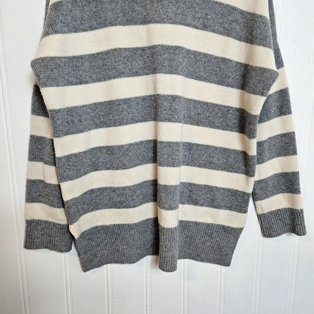 Theory Cashmere Sweater M Karenia Oversized Striped Crewneck Gray Cream High Low